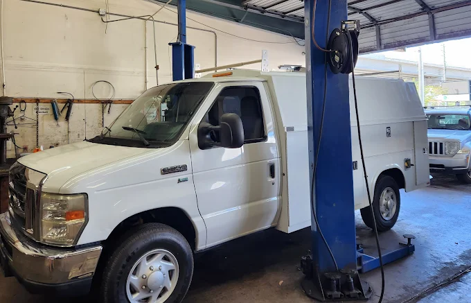 Ford E-Series Service